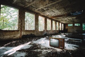 old_television_abandoned_building